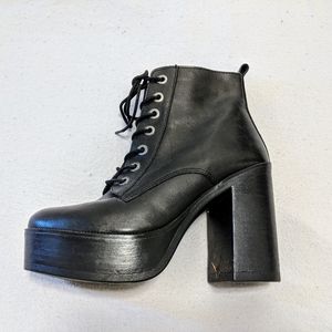 Steve Madden Gelsey Boots Size 8